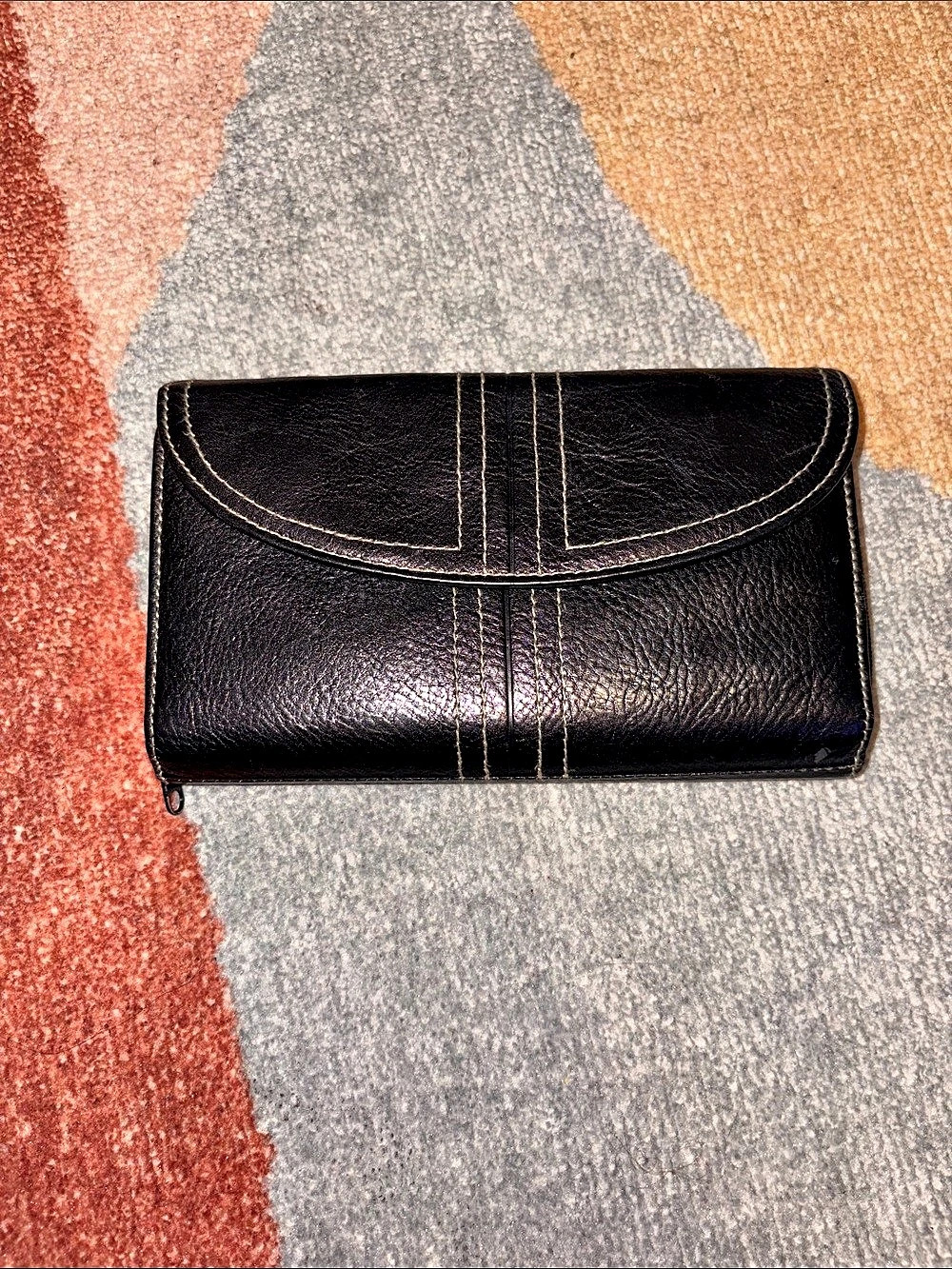 Buxton Pebbled Leather Clutch Wallet Black